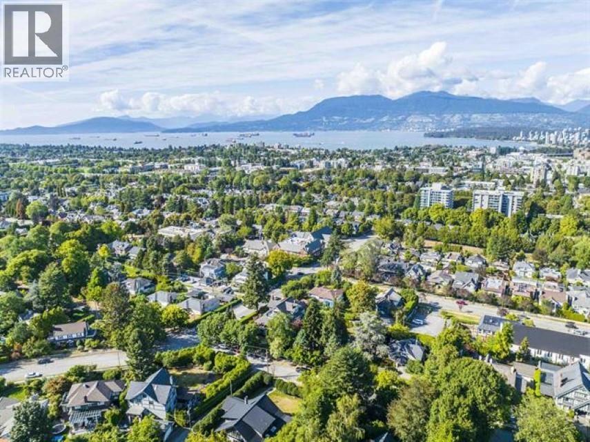 1775 Cedar Crescent Property Photo 1
