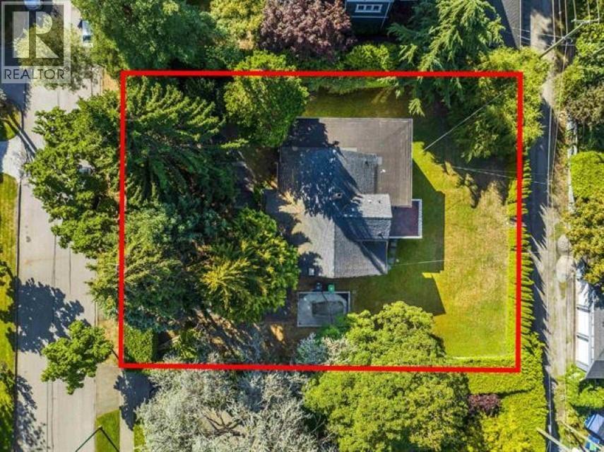 1775 Cedar Crescent Property Photo 26
