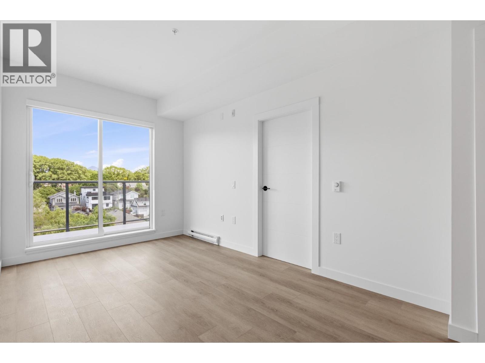 507 2268 E Broadway Property Photo 10