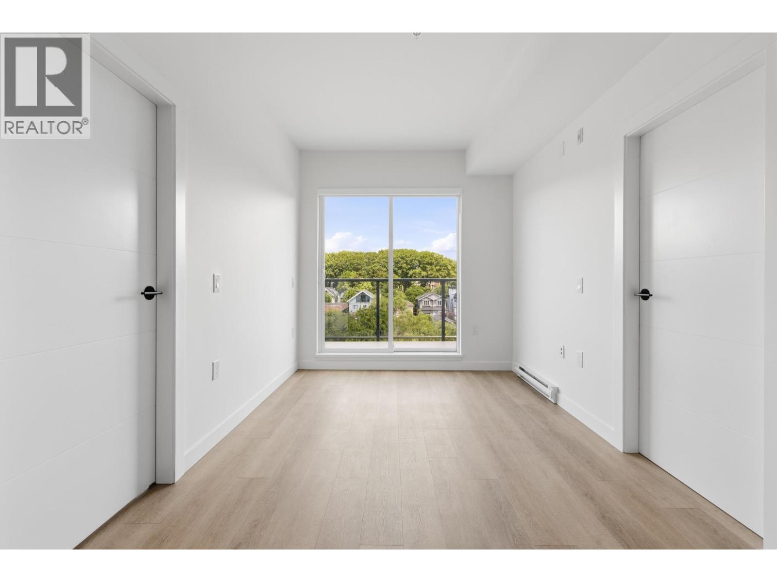 507 2268 E Broadway Property Photo 11