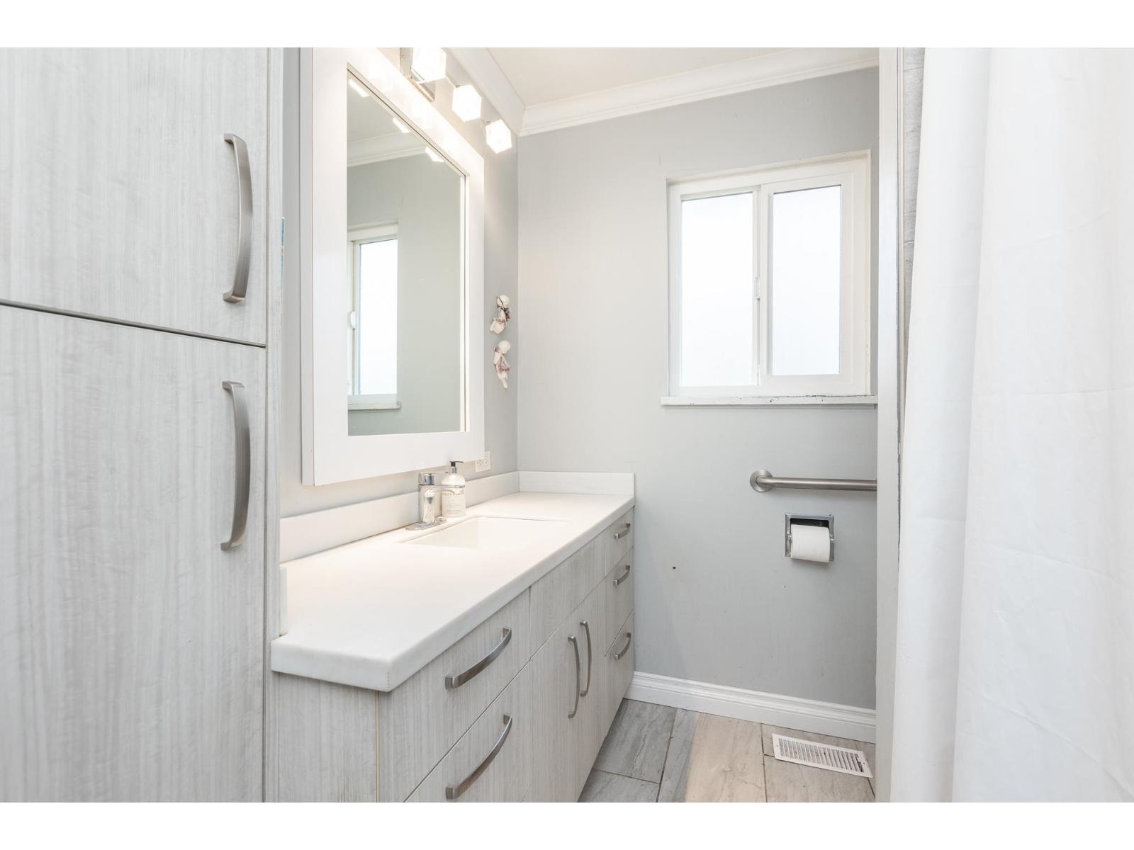 27283 29 Avenue Property Photo 29