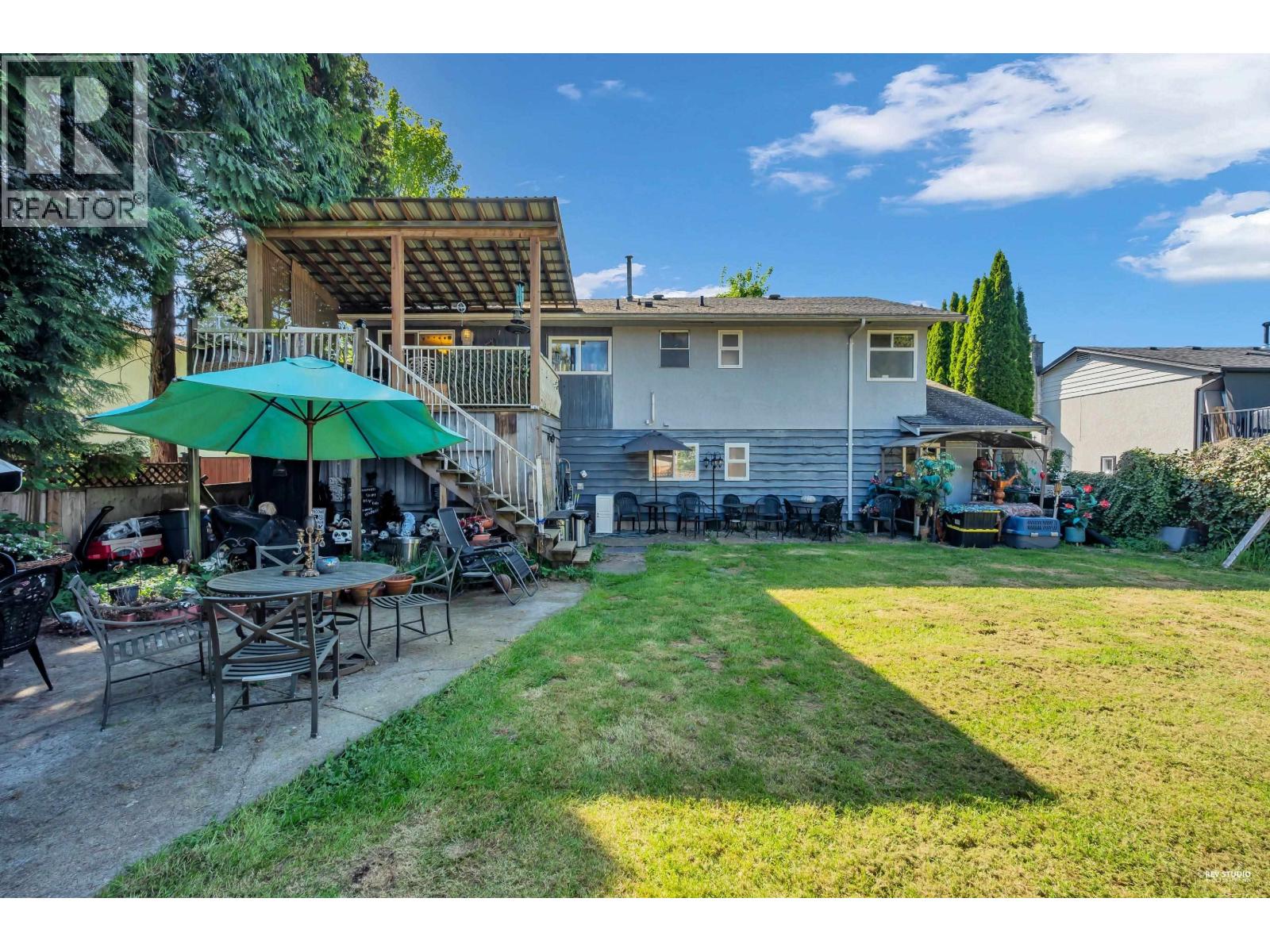 3786 Killarney Street Property Photo 4