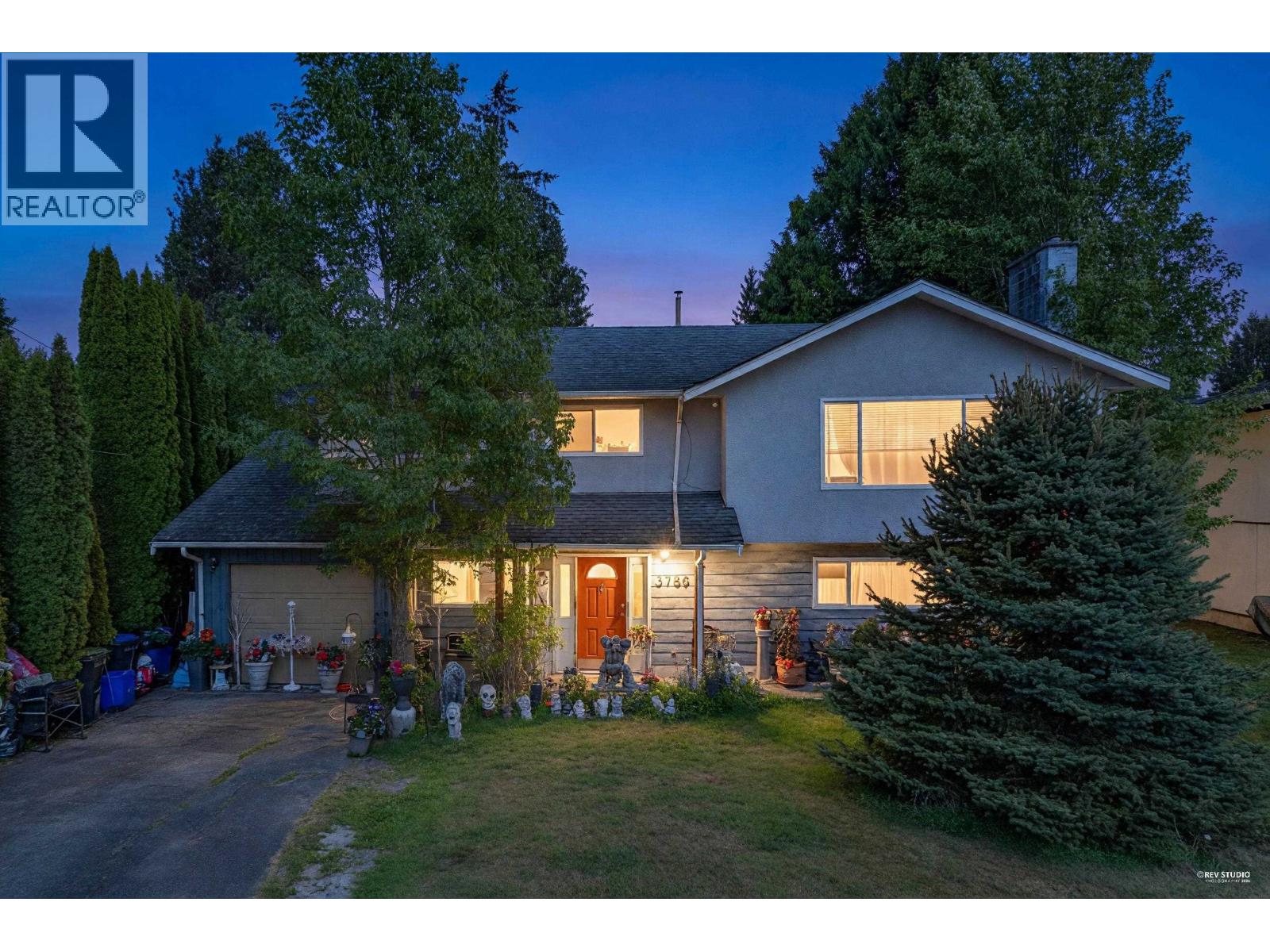 3786 Killarney Street Property Photo 20