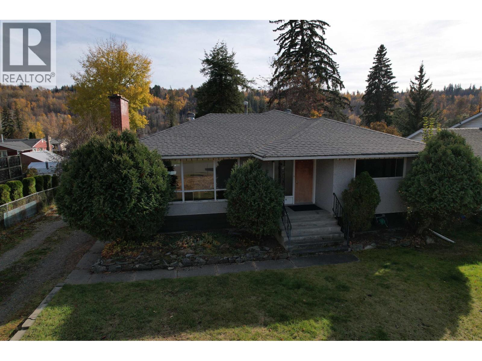 1166 Yorston Avenue Property Photo 2