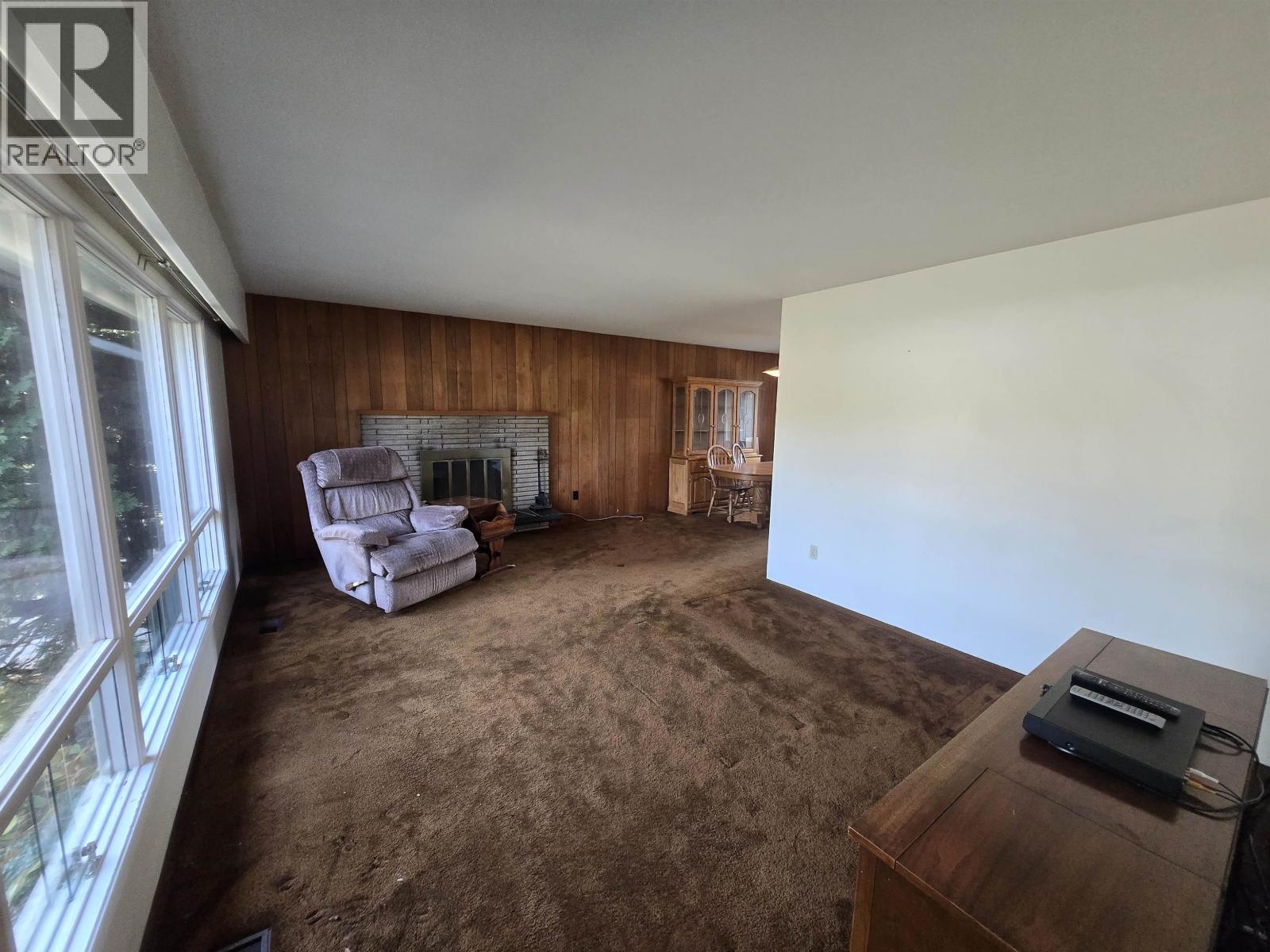 1166 Yorston Avenue Property Photo 11