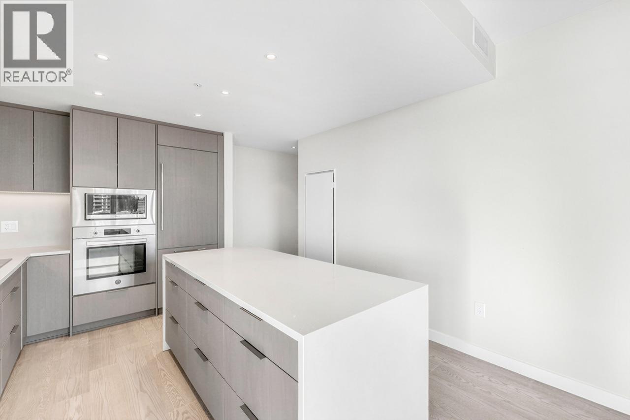 802 6138 Birney Avenue Property Photo 6