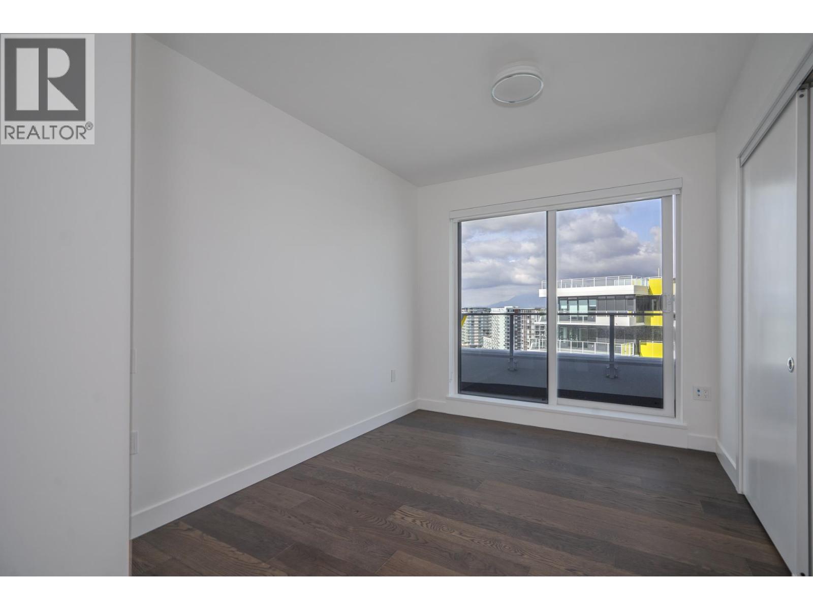 1805 5788 Gilbert Road Property Photo 9