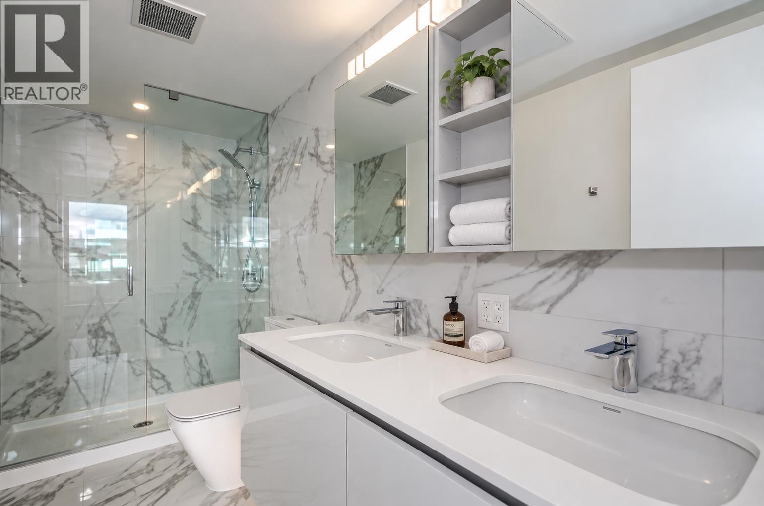1805 5788 Gilbert Road Property Photo 10