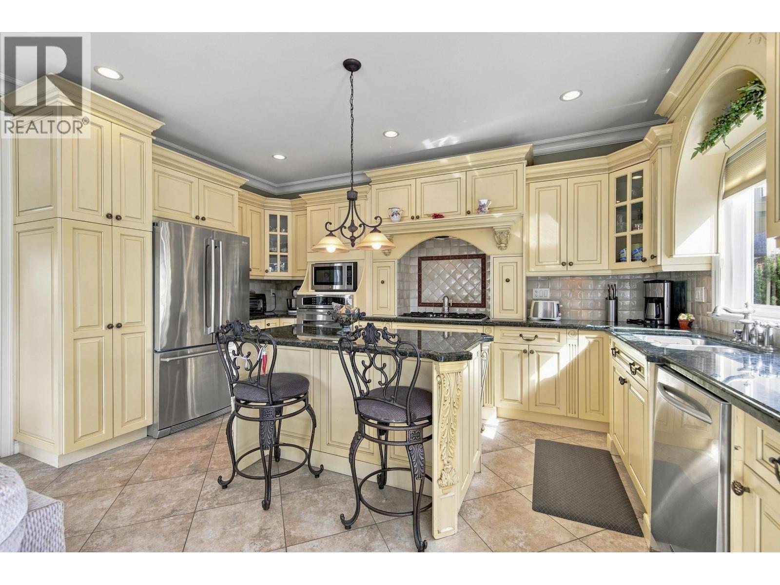 120 Rosser Avenue Property Photo 12