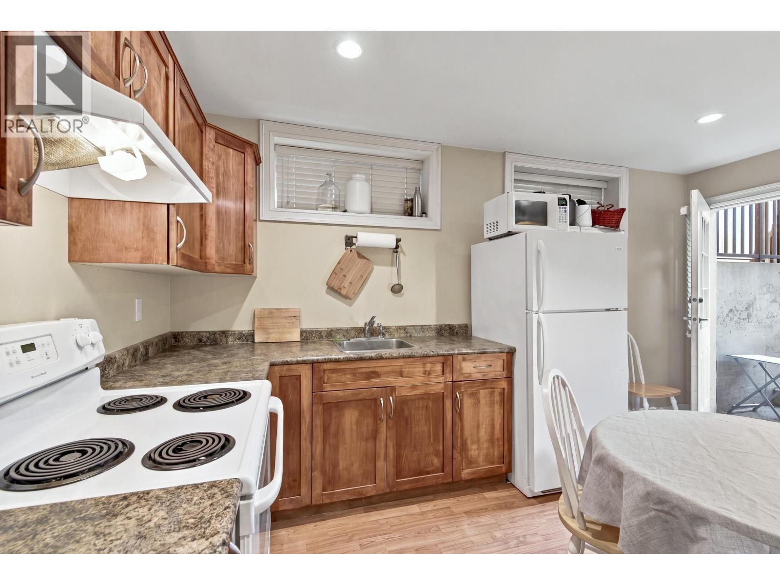 120 Rosser Avenue Property Photo 28