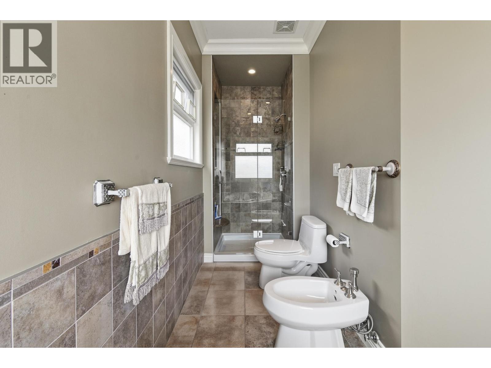 120 Rosser Avenue Property Photo 29