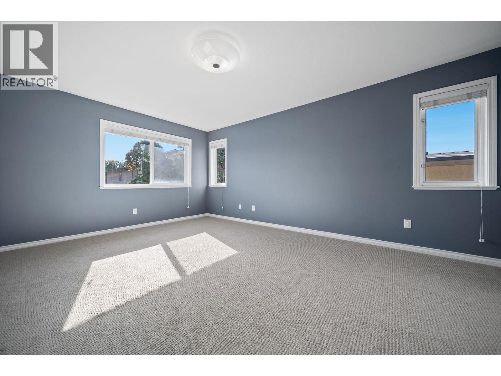 3520 Lamond Avenue Property Photo 16