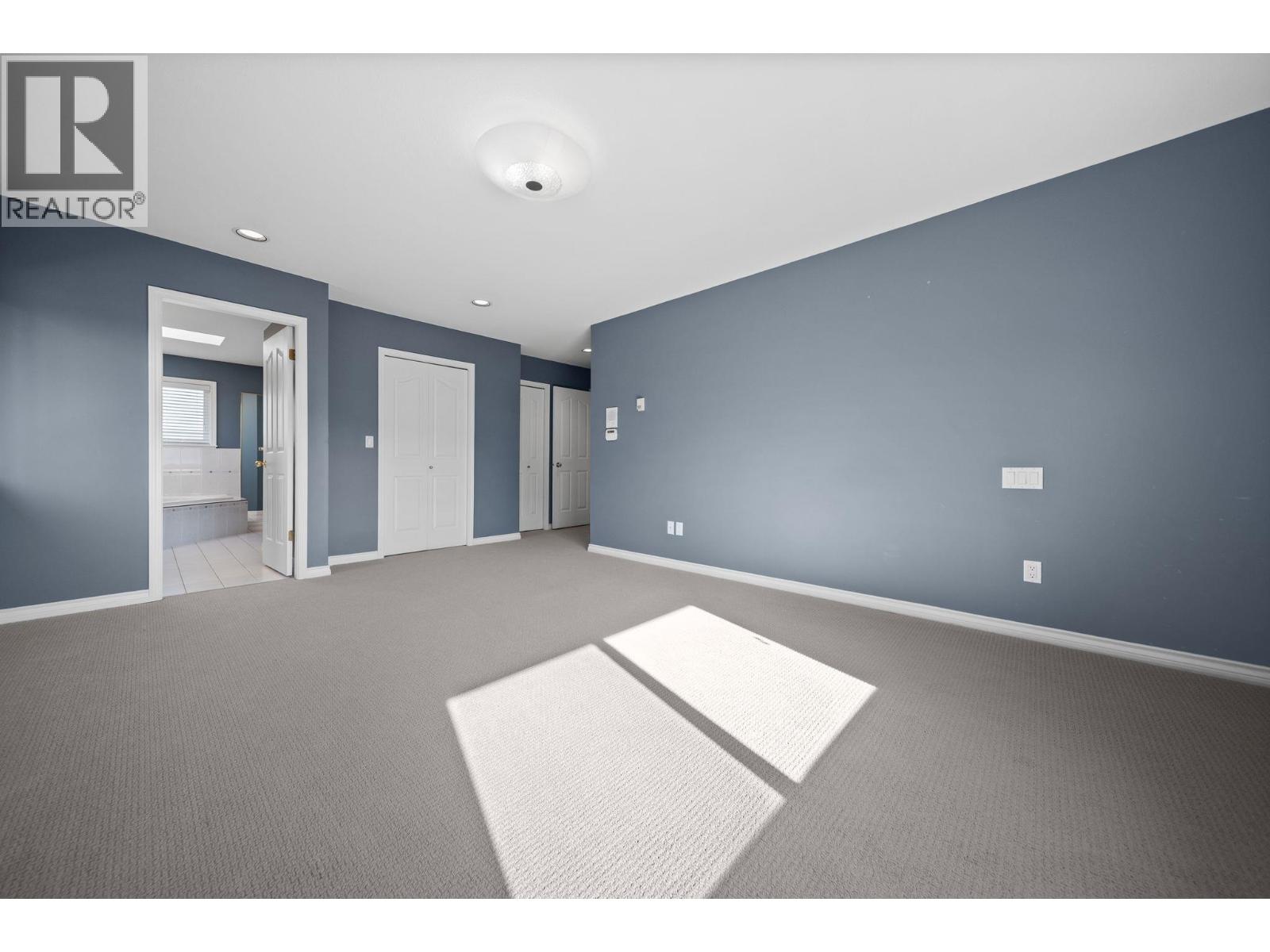 3520 Lamond Avenue Property Photo 17