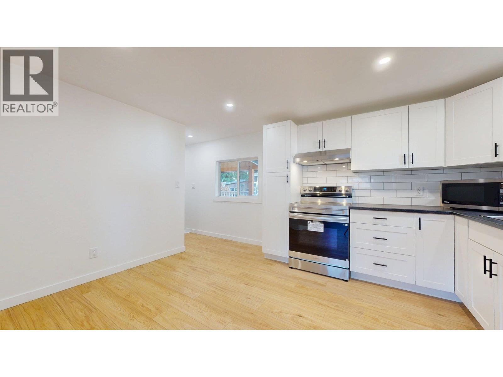 172 1830 Mamquam Road Property Photo 4