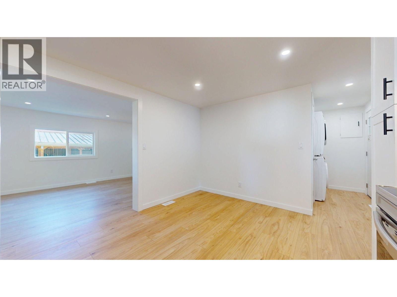 172 1830 Mamquam Road Property Photo 5