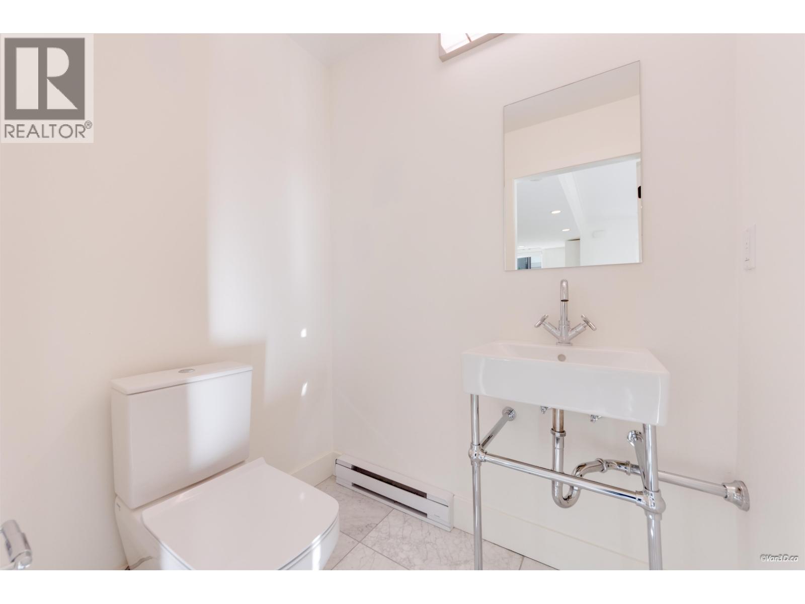 469 W 63 Avenue Property Photo 18