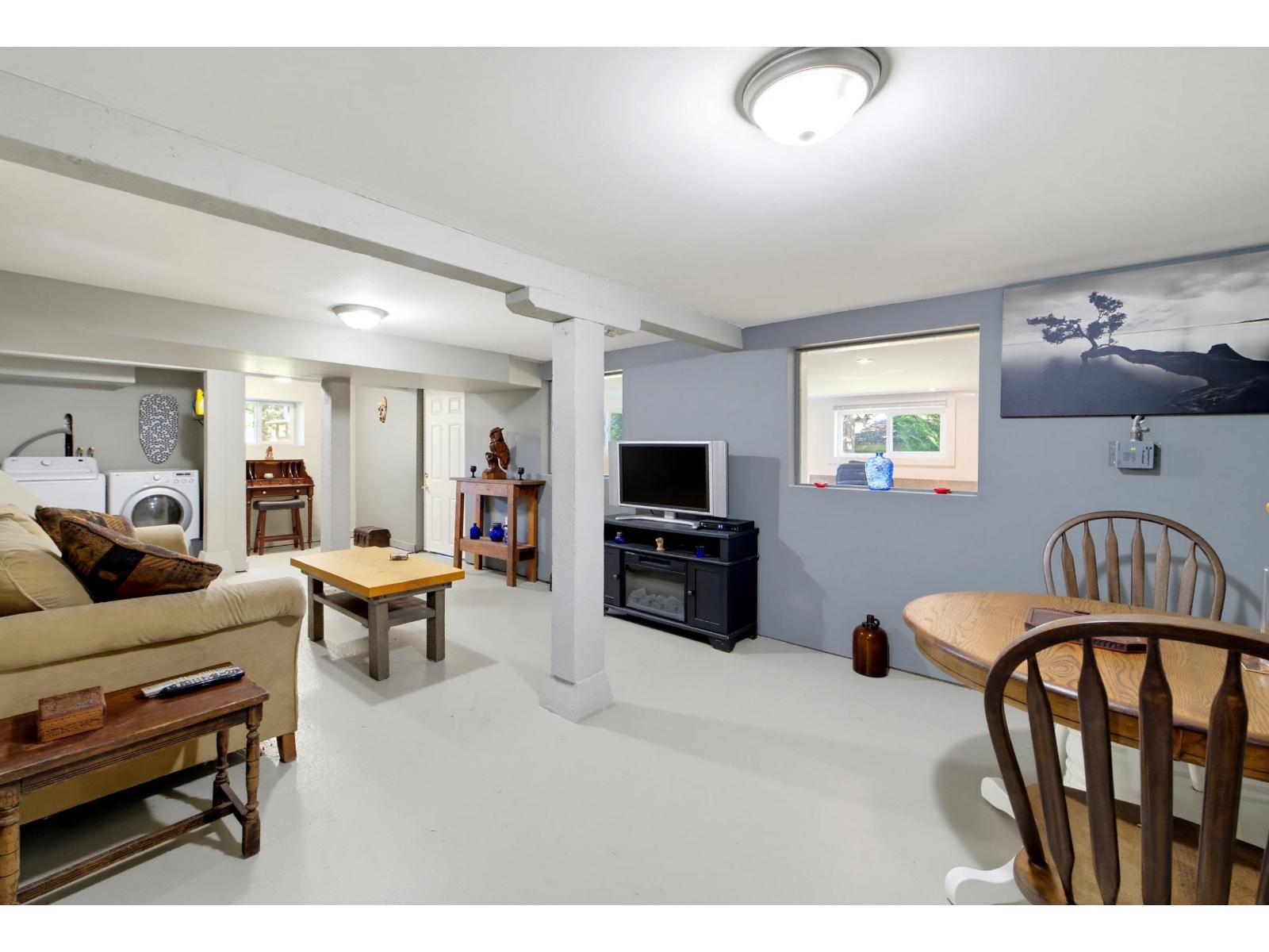 29919 Dewdney Trunk Road Property Photo 12