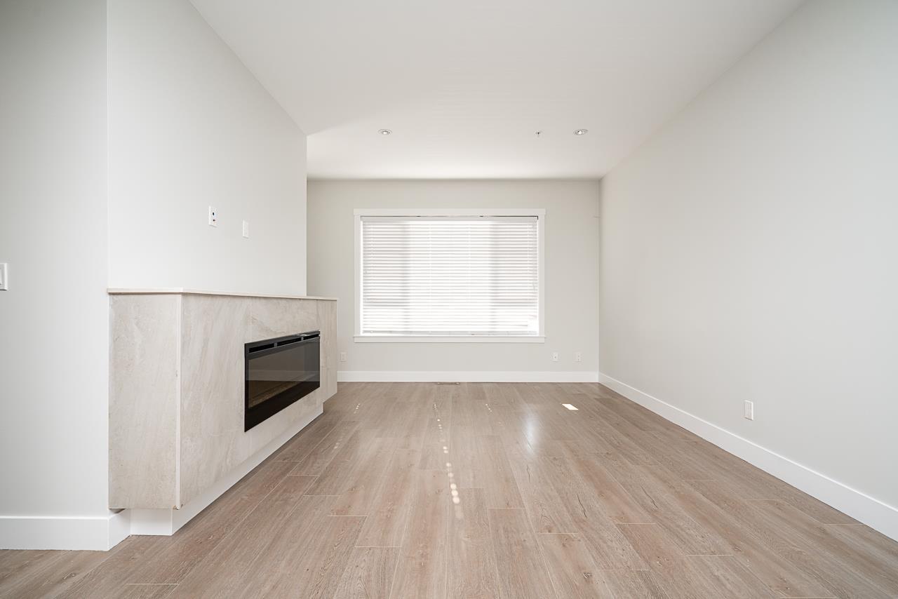8 22128 48a Avenue Property Photo 5