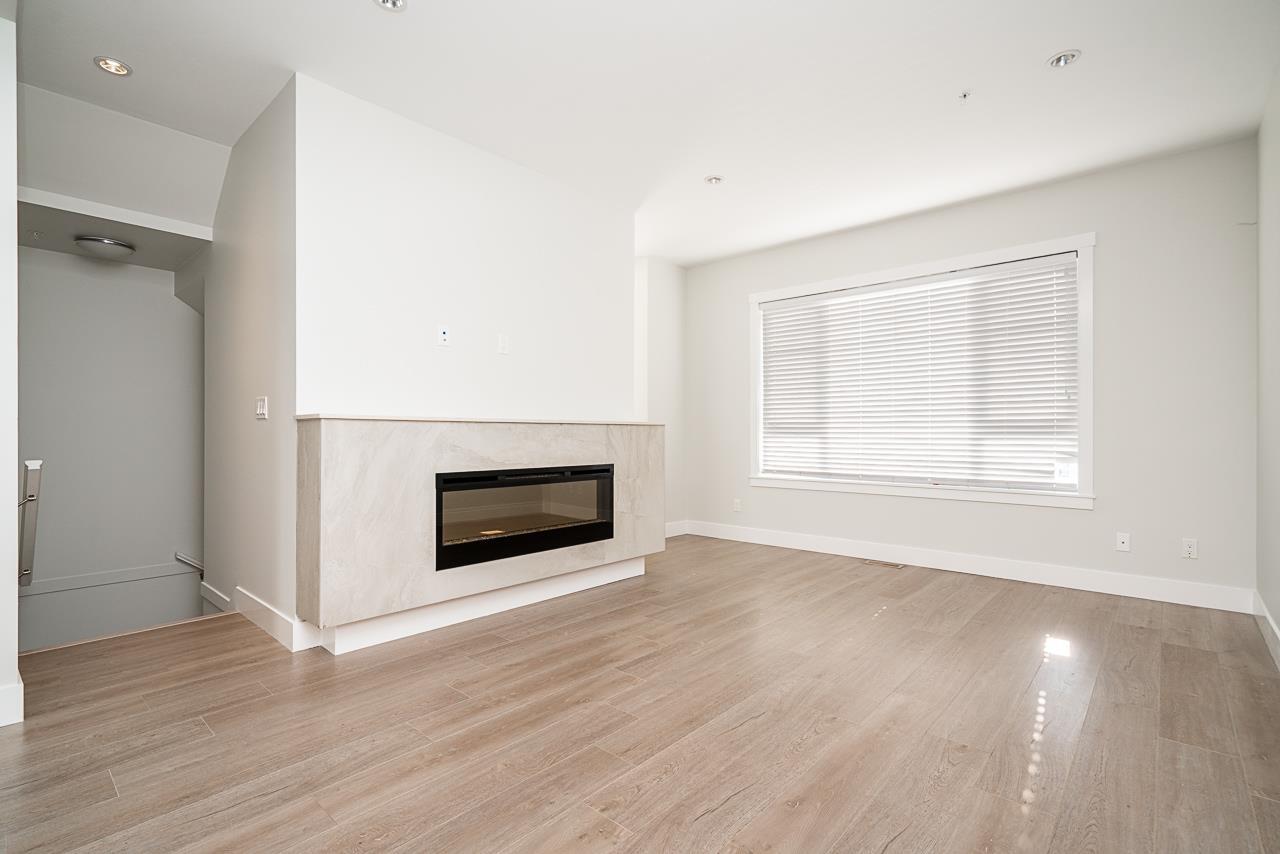 8 22128 48a Avenue Property Photo 6