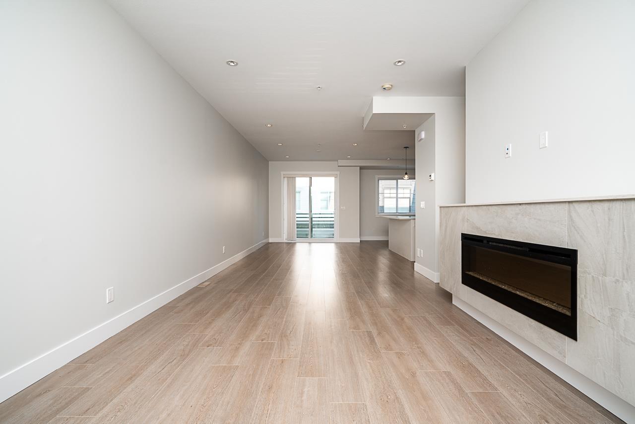 8 22128 48a Avenue Property Photo 7