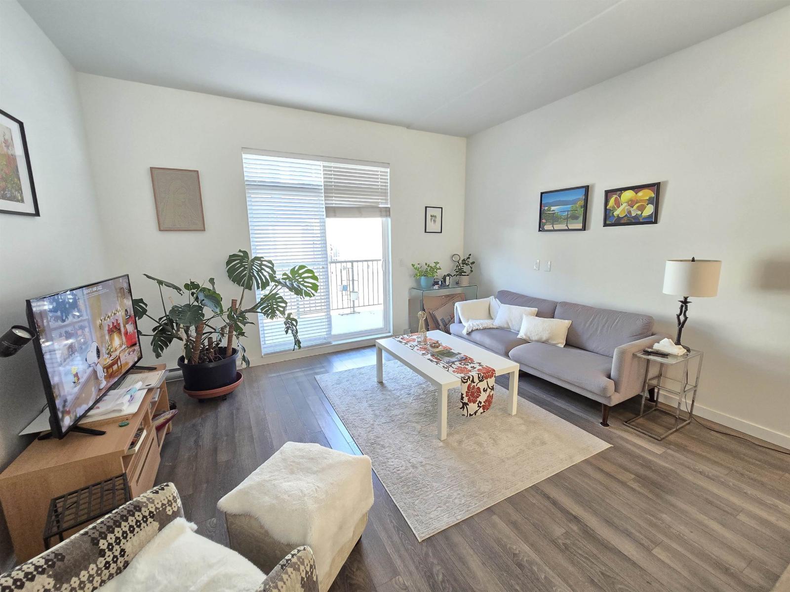 11 15850 85 Avenue Property Photo 5
