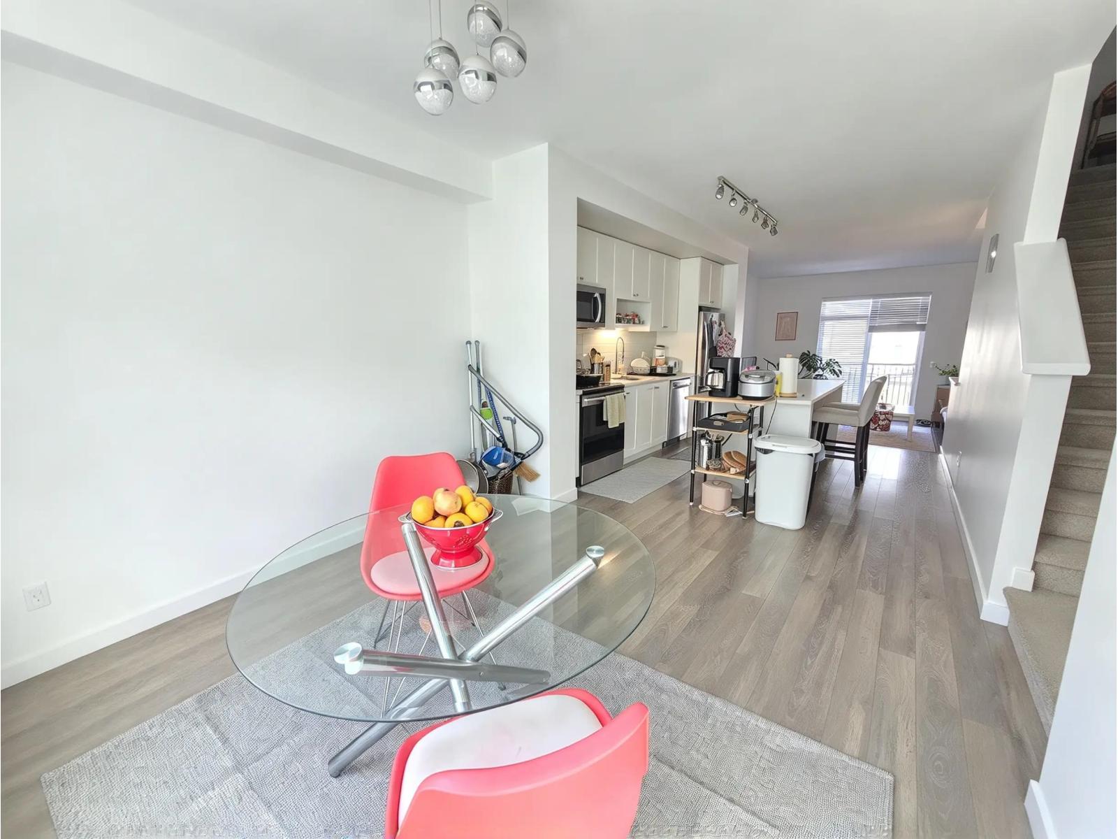 11 15850 85 Avenue Property Photo 8