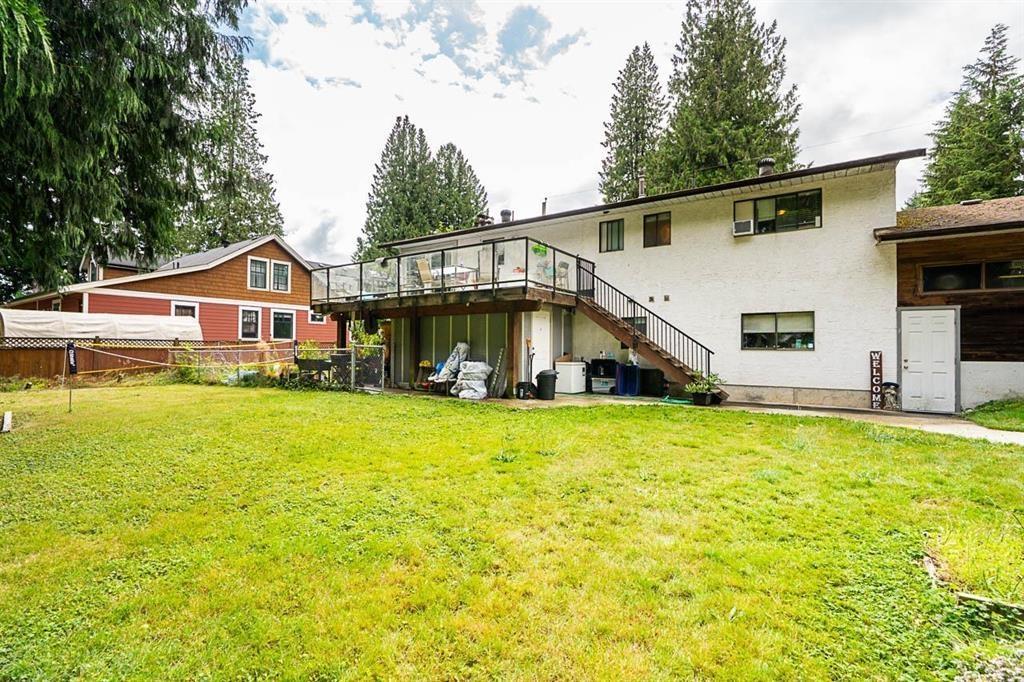 2224 Mouldstade Road Property Photo 18