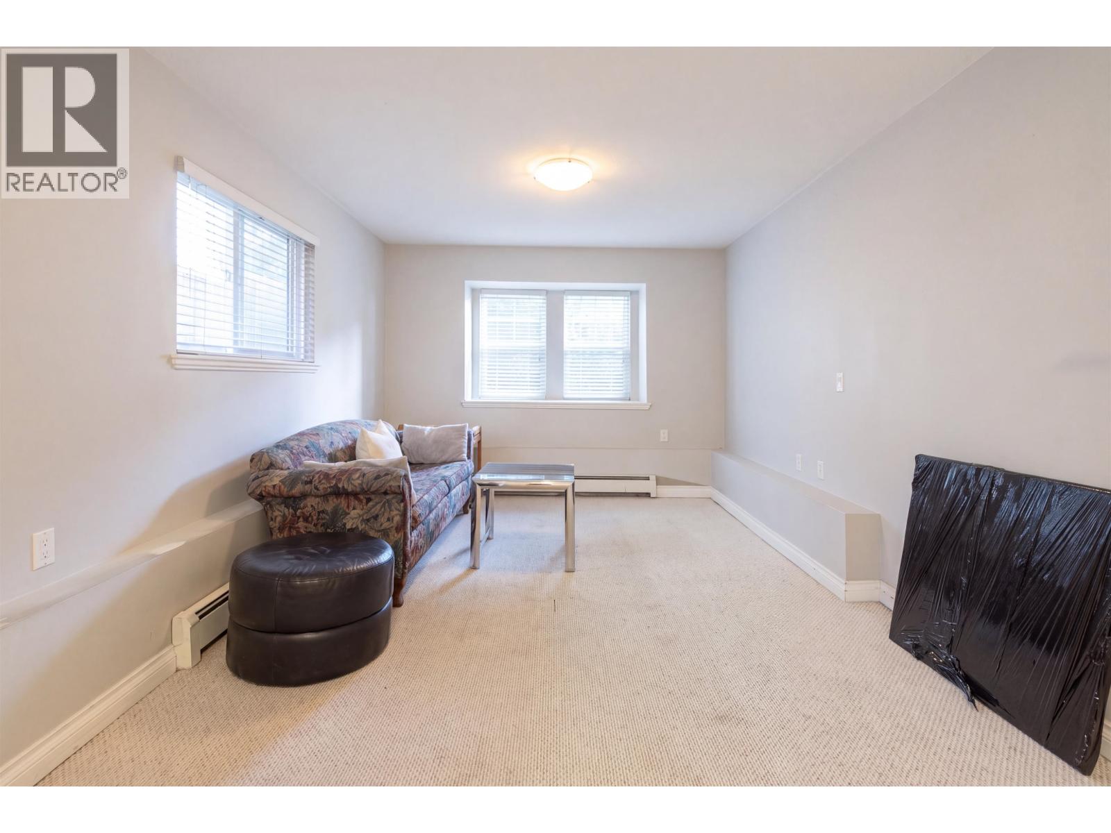213 Bernatchey Street Property Photo 8