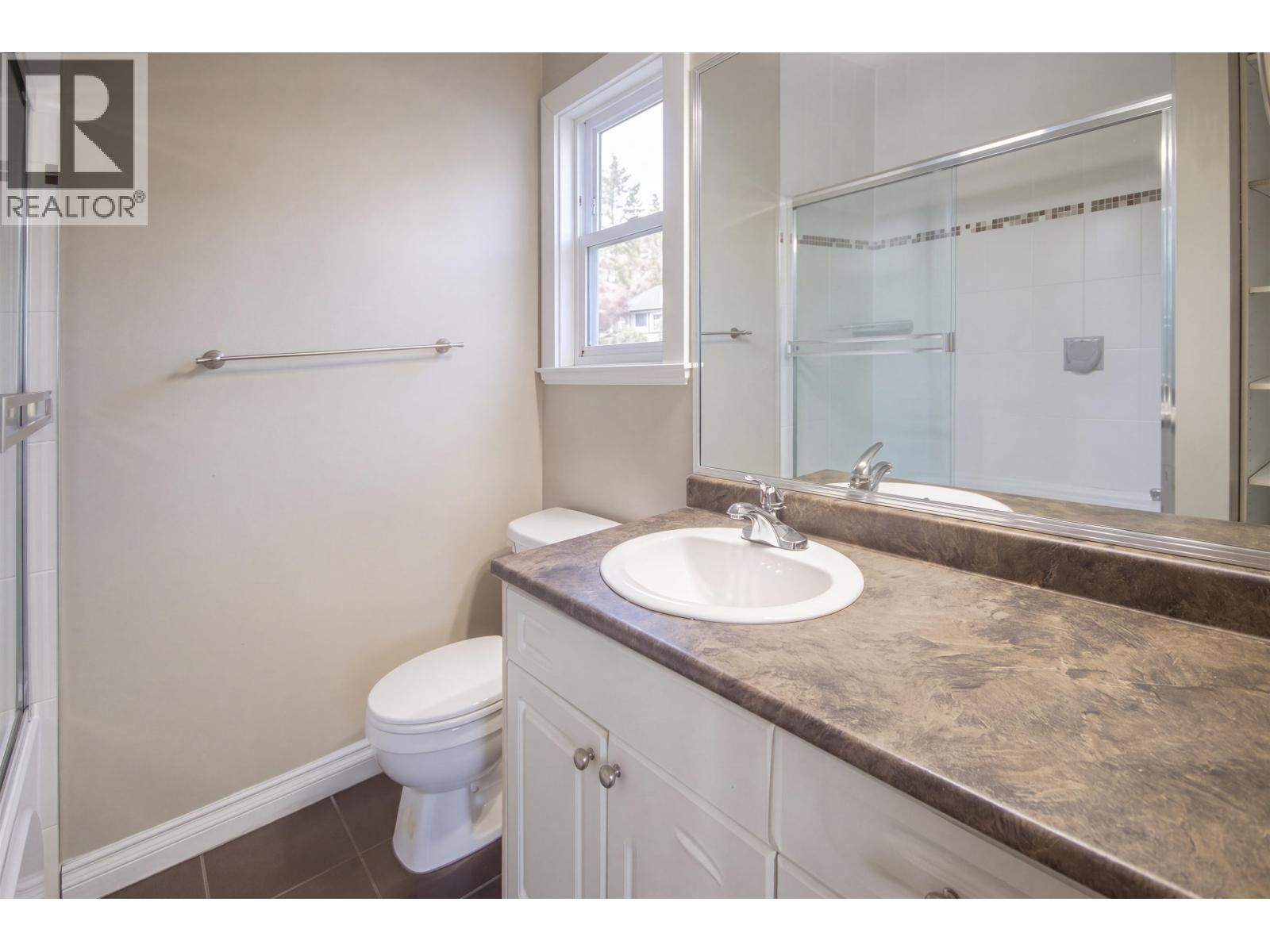 213 Bernatchey Street Property Photo 24
