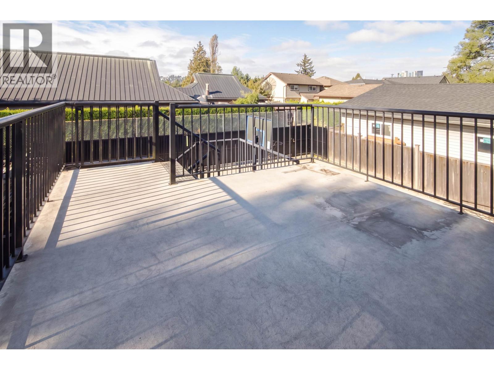 213 Bernatchey Street Property Photo 33