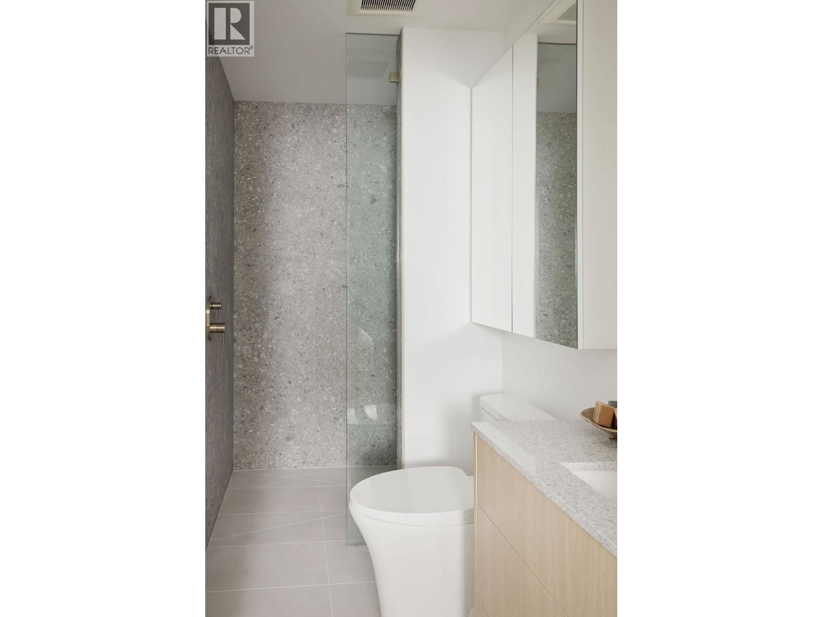 6 37940 Fourth Avenue Property Photo 17