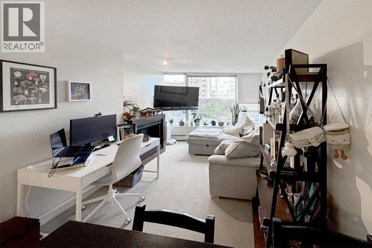 308 58 Keefer Place Property Photo 17