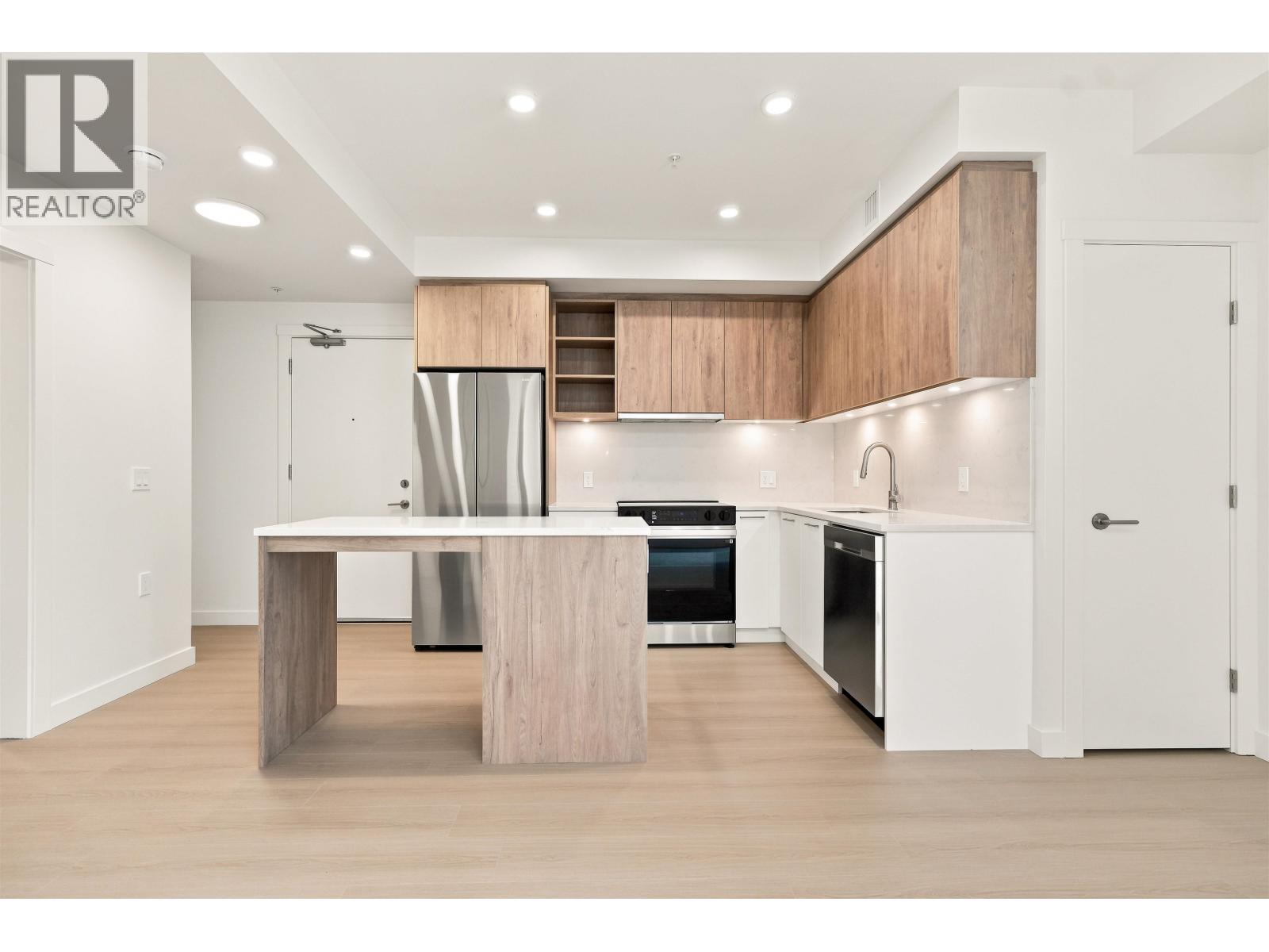 331 82 First Street Property Photo 5