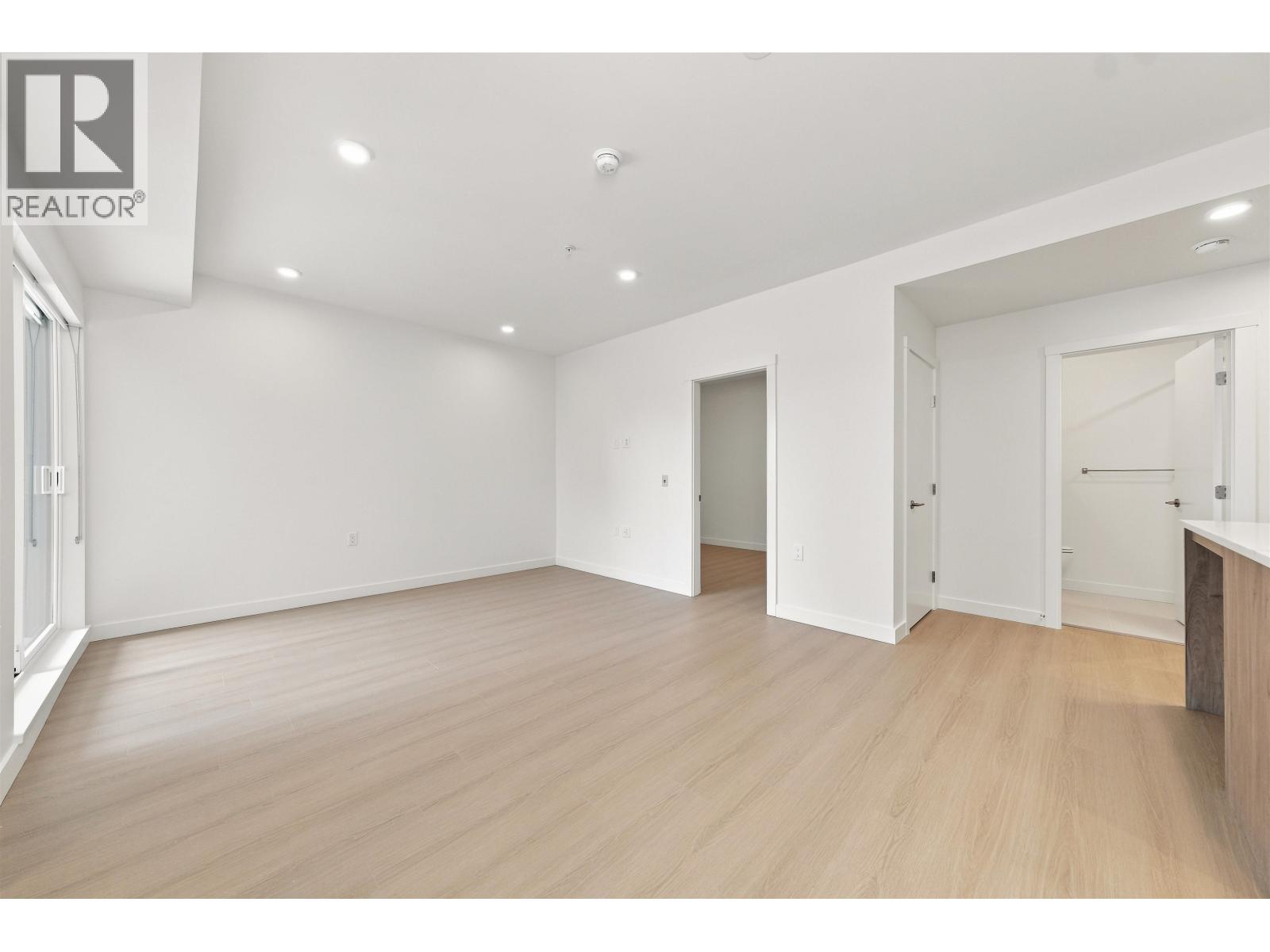 331 82 First Street Property Photo 7