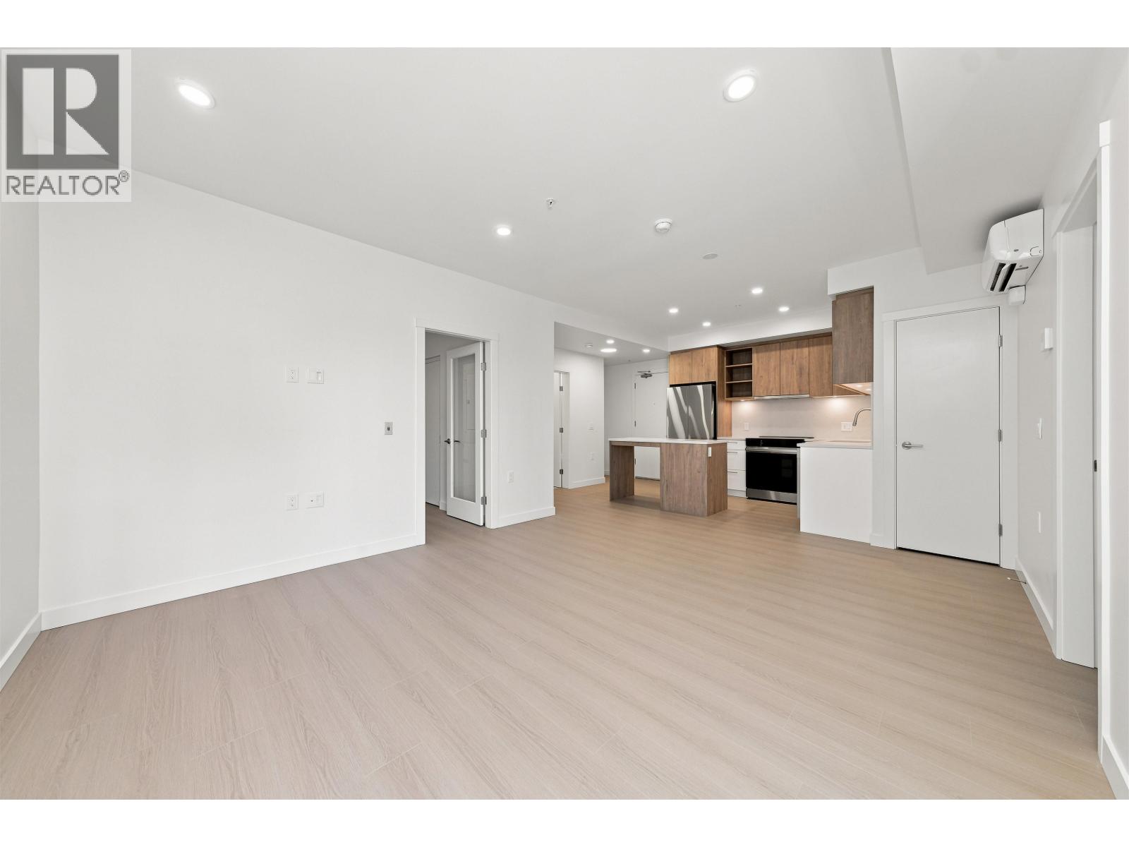 331 82 First Street Property Photo 9