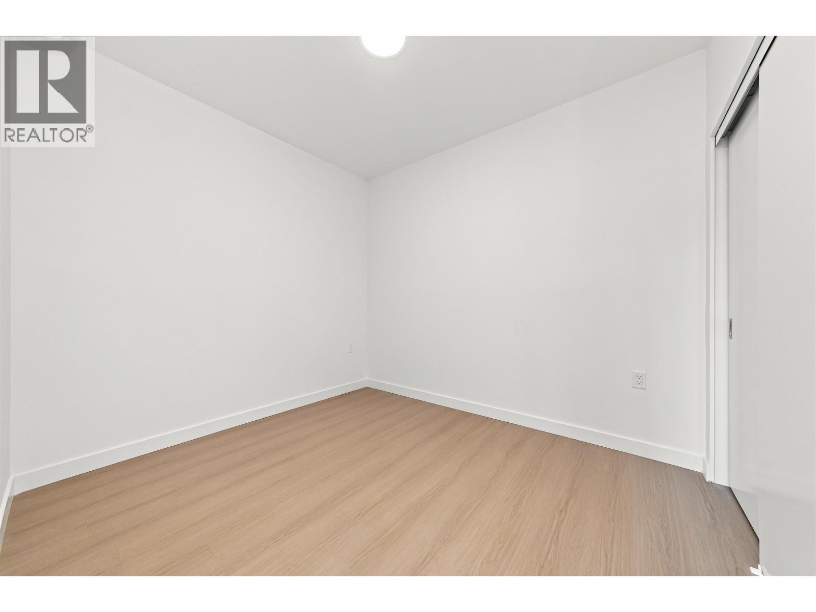 331 82 First Street Property Photo 13