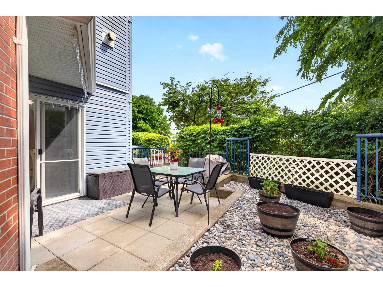 101 20245 53 Avenue Property Photo 1