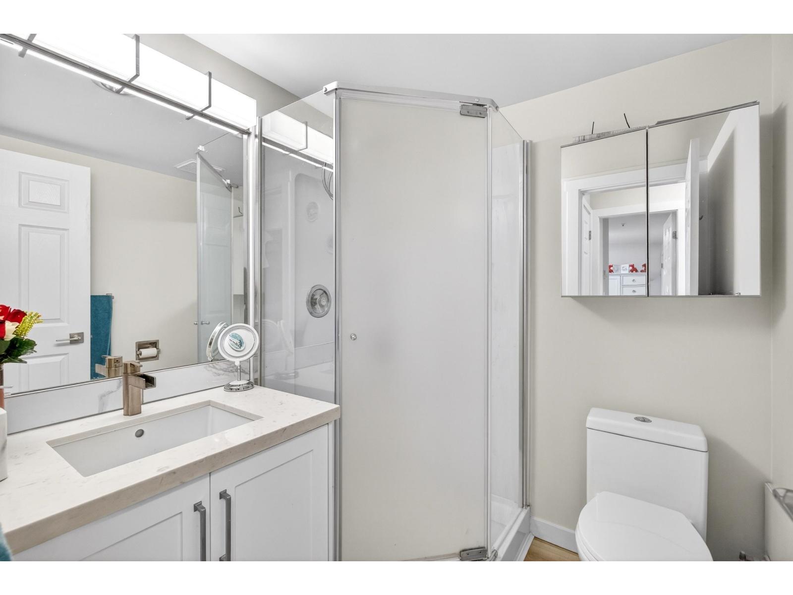 101 20245 53 Avenue Property Photo 19
