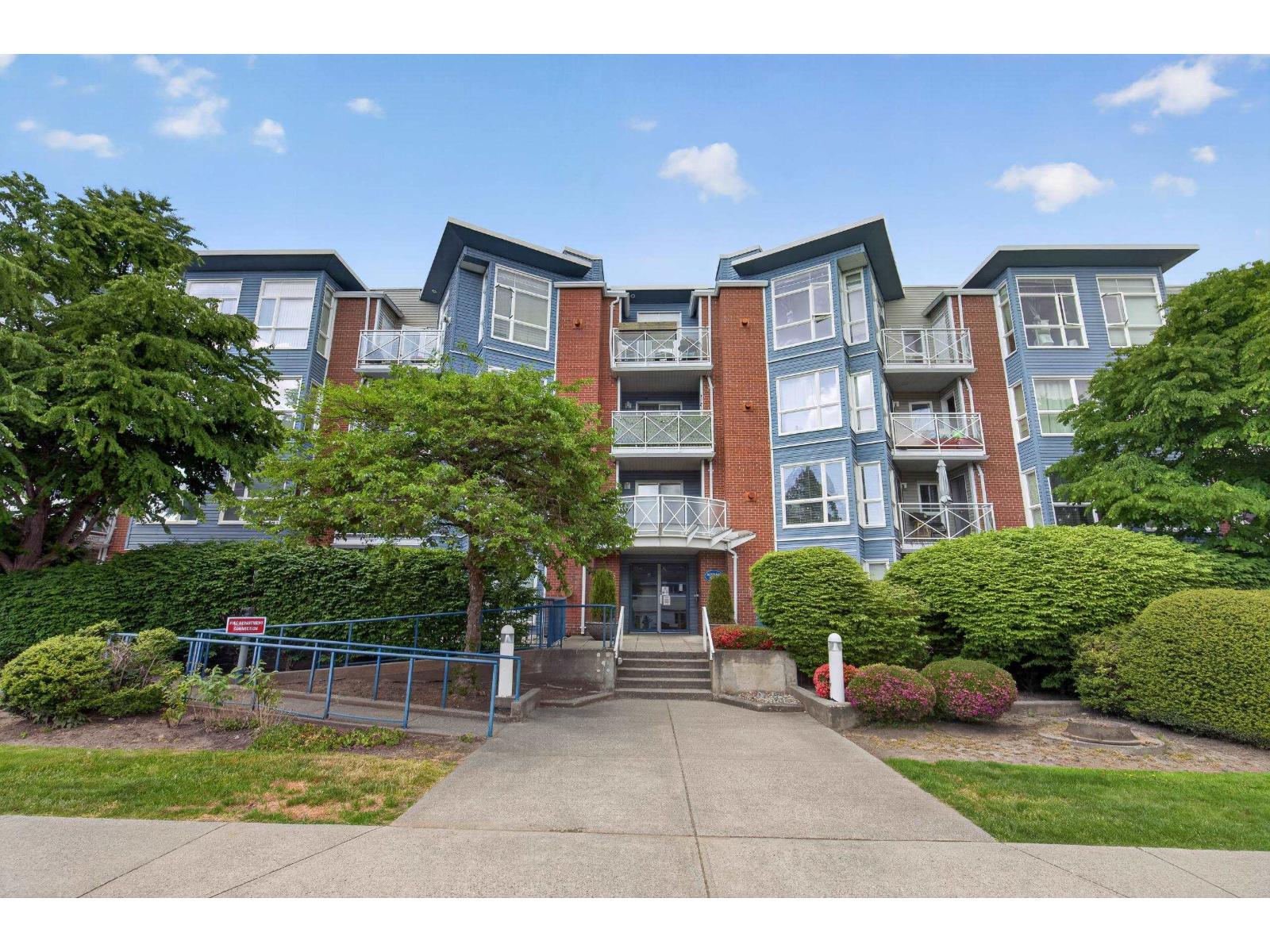 101 20245 53 Avenue Property Photo 30