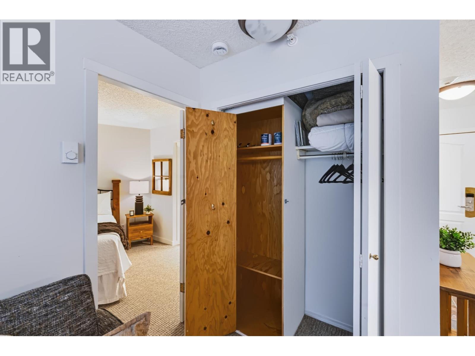 207 4809 Spearhead Drive Property Photo 18