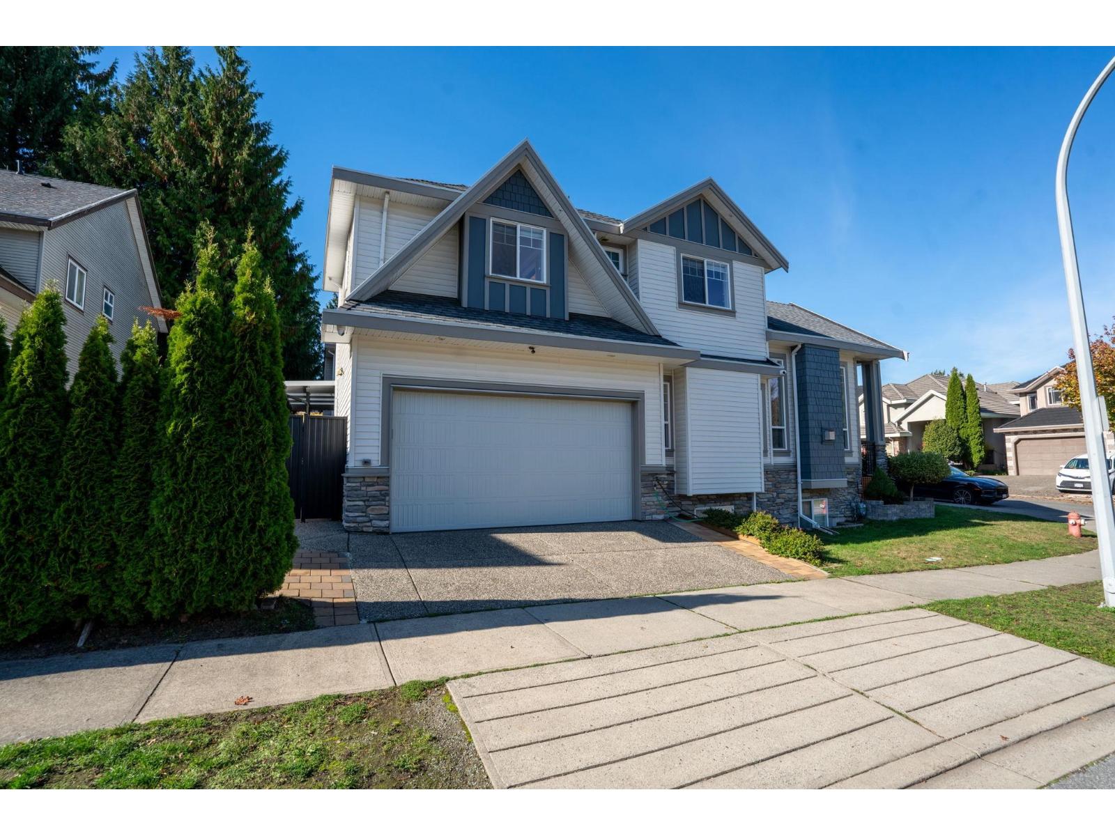 13798 58a Avenue Property Photo 2
