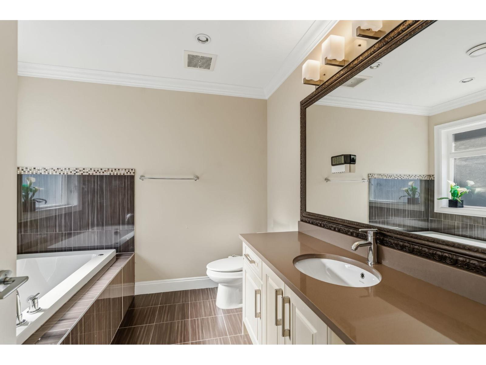 13798 58a Avenue Property Photo 20