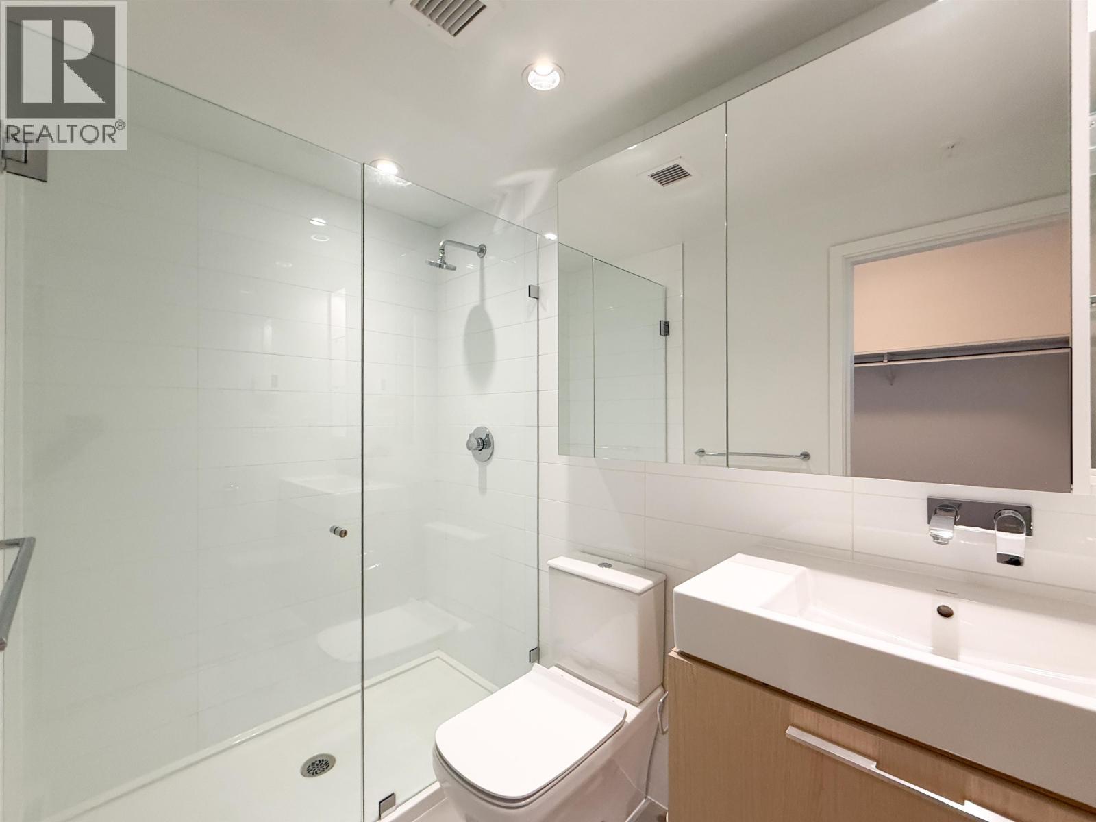 5007 4510 Halifax Street Property Photo 13