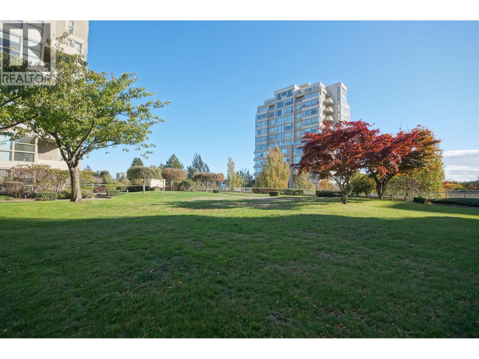 806 8297 Saba Road Property Photo 2