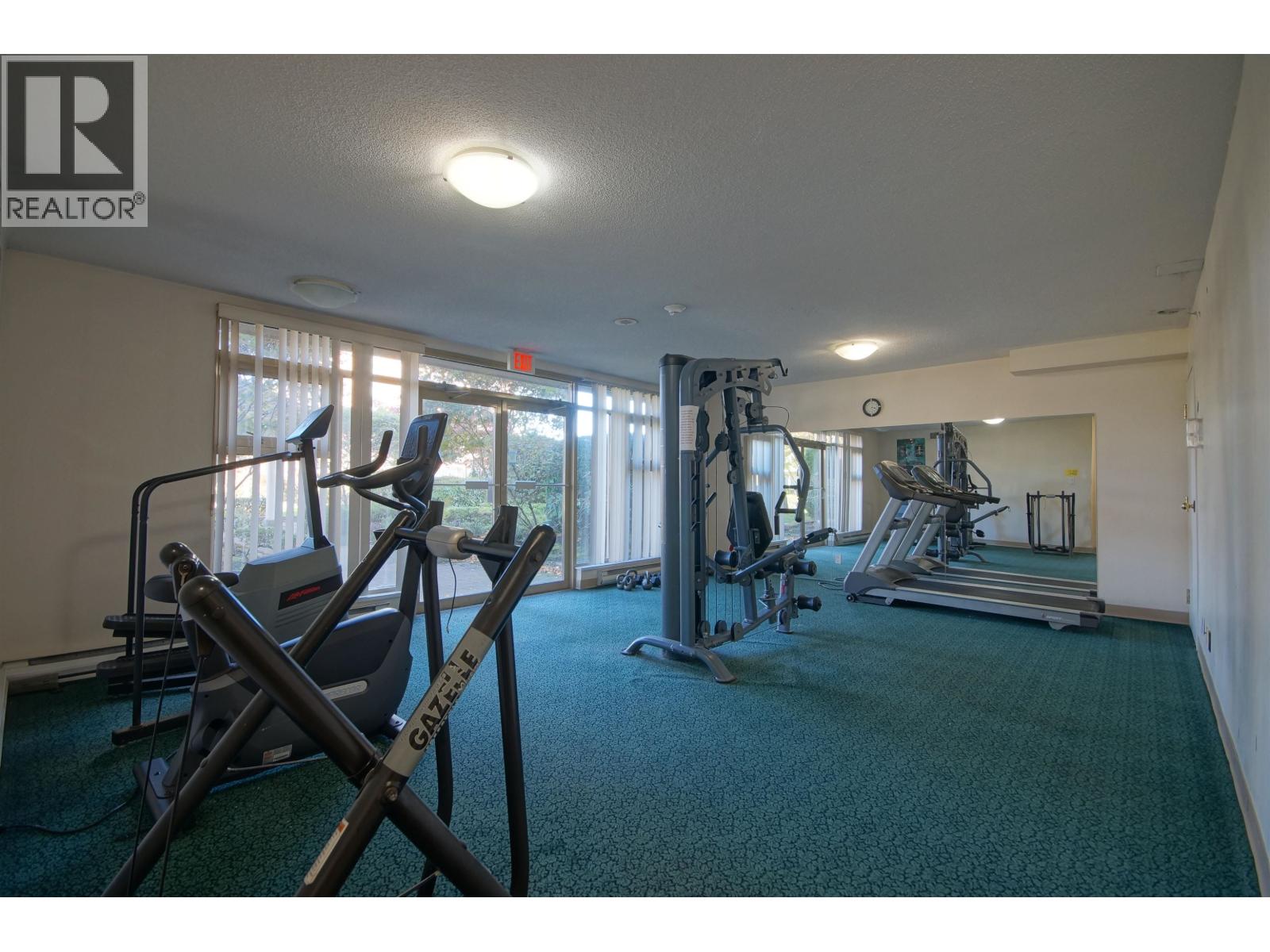 806 8297 Saba Road Property Photo 3