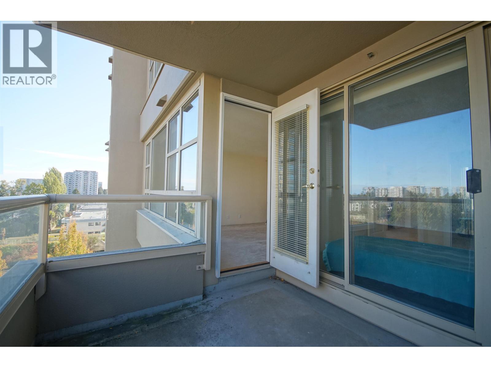 806 8297 Saba Road Property Photo 17
