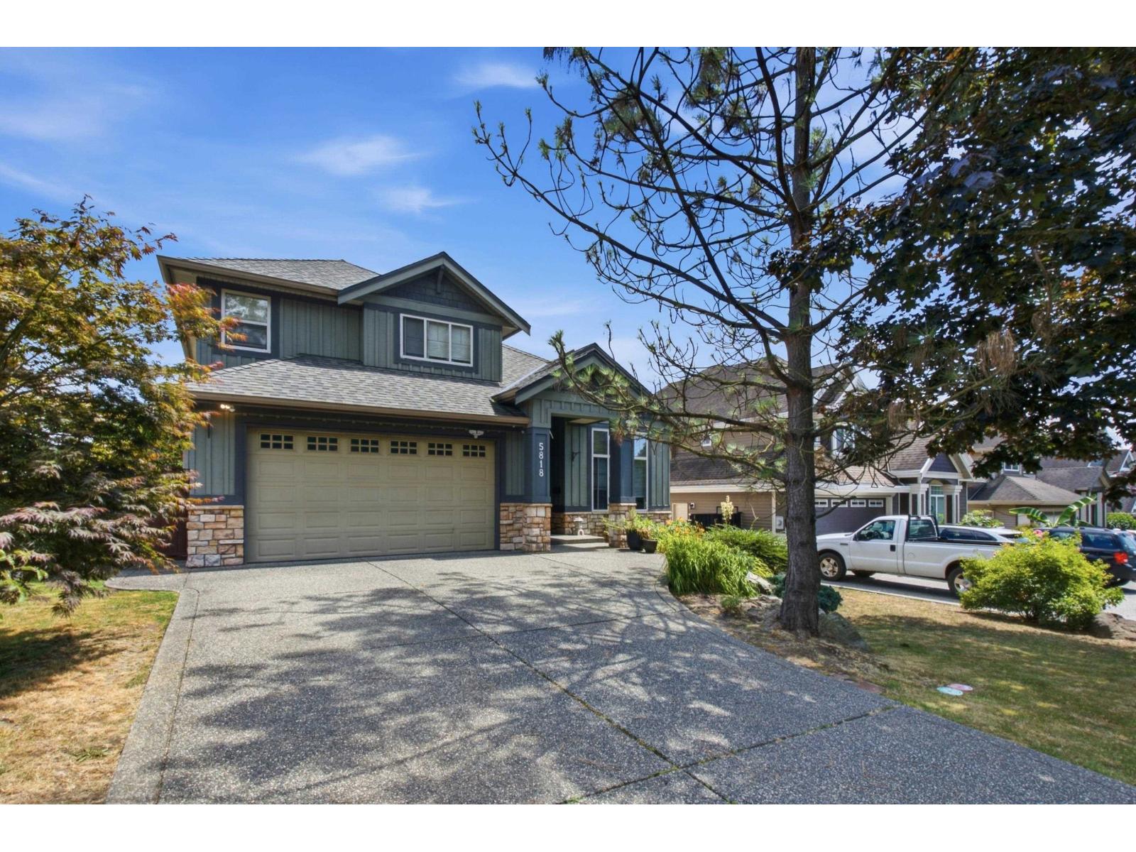 5818 167A STREET Property Photo 1