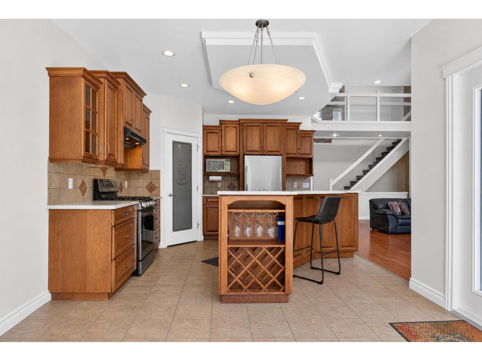 5818 167a Street Property Photo 8