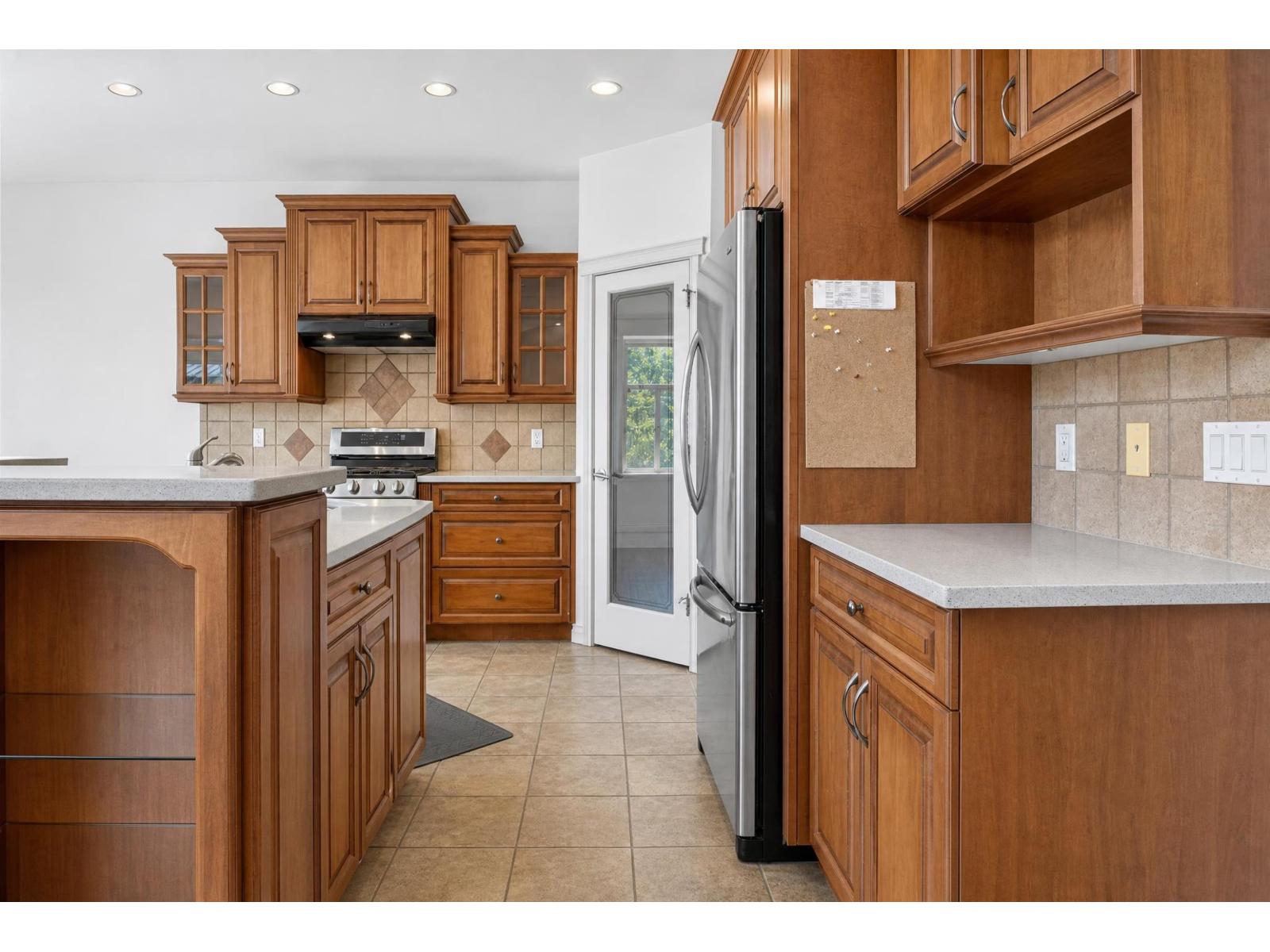 5818 167a Street Property Photo 10