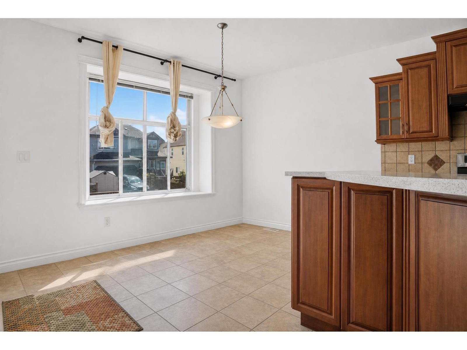5818 167a Street Property Photo 20